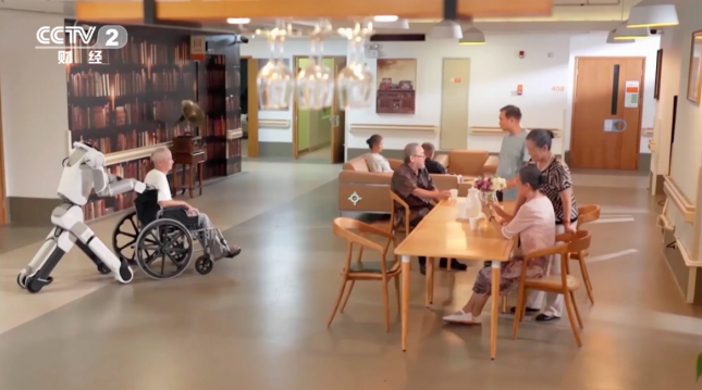 银发经济崛起:保健产业30年蜕变,开启8万亿市场新篇章